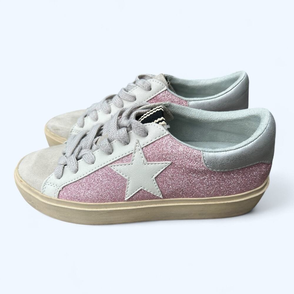 Shu Shop REBA White & Pink Sparkle Tennis Shoes Fashion Sneaker size 6.5 Glitter